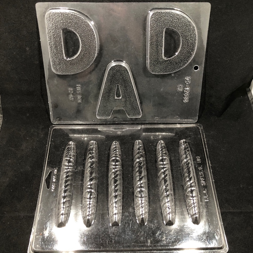 2 CANDY MOLDS - DAD and CIGARS